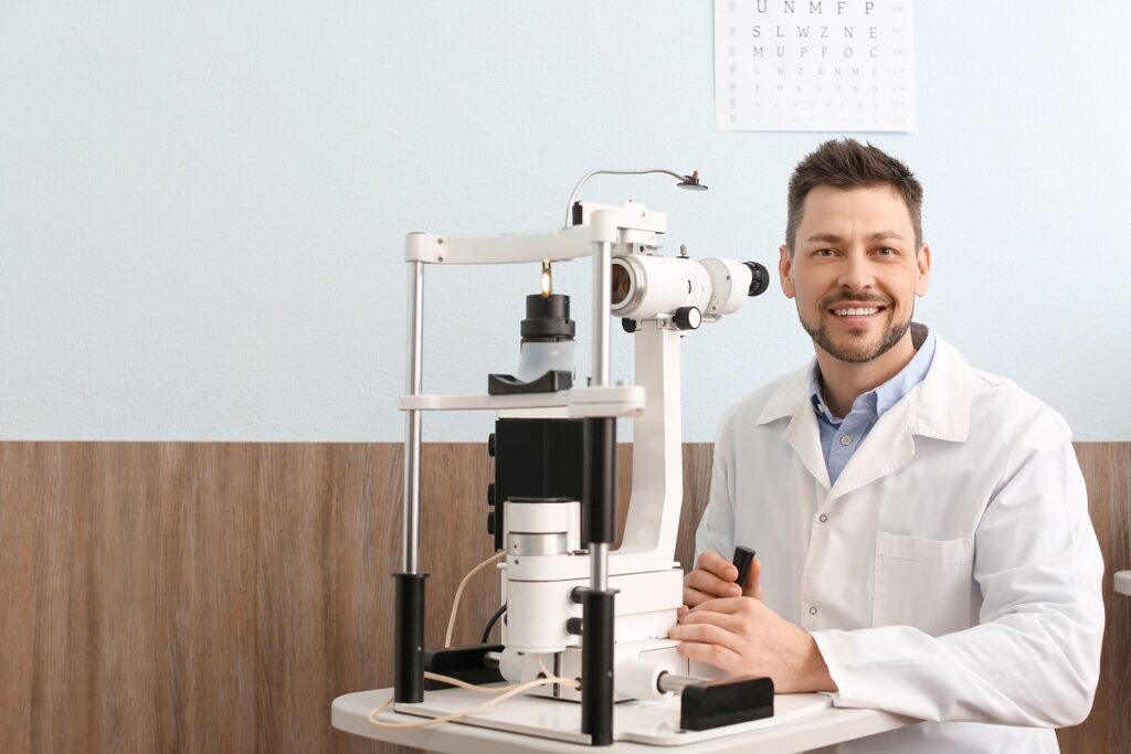 Биомикроскопия - исследование глазного дна