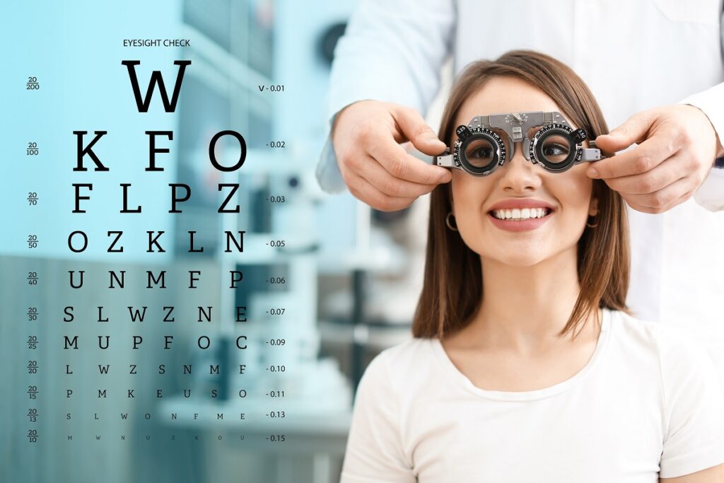 Во время обследования офтальмолог проведет замеры кривизны глаза, для подбора правильной посадки линз.